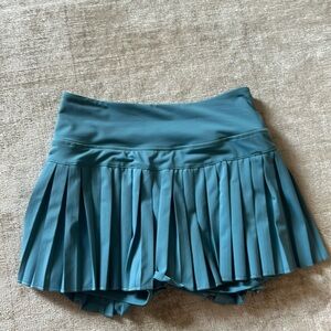 GOLDHINGE BLUE/ GREEN COLOR SKIRT!! 💙💚